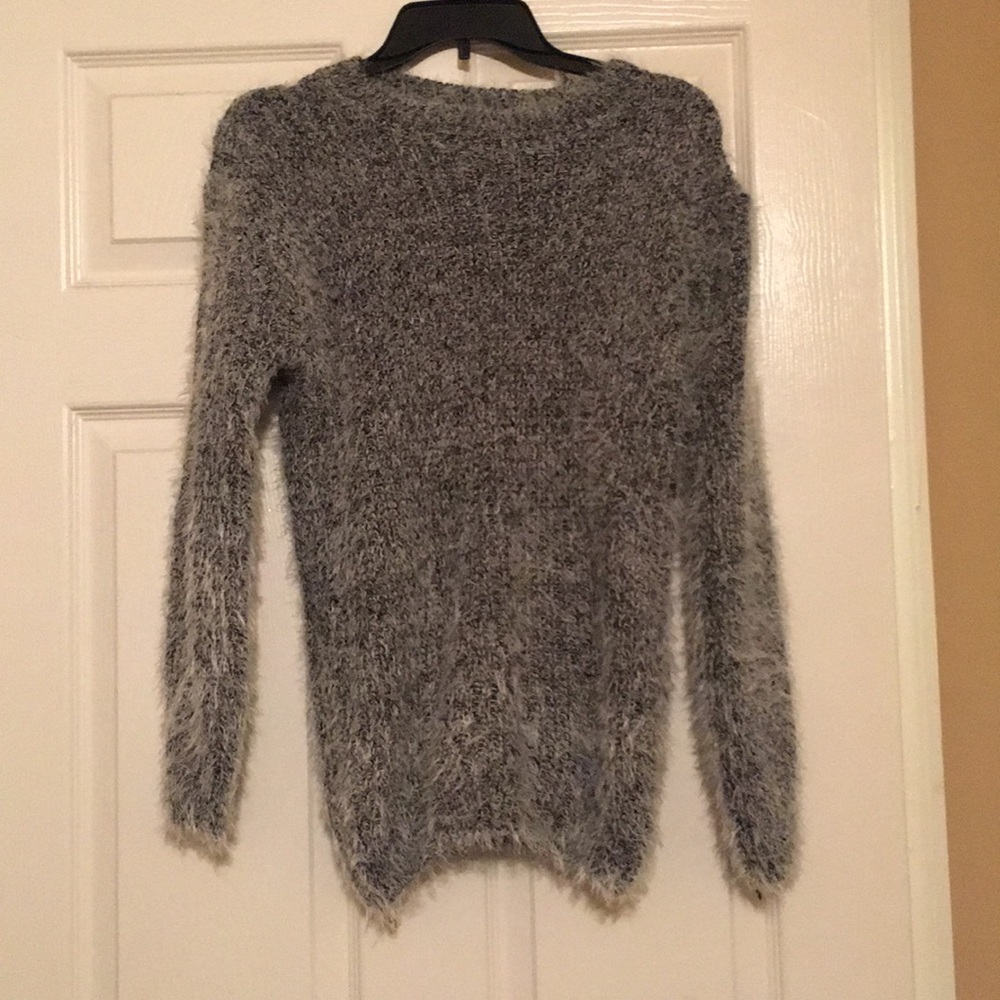 CHIC BLACK AND WHITE FUZZY SWEATER